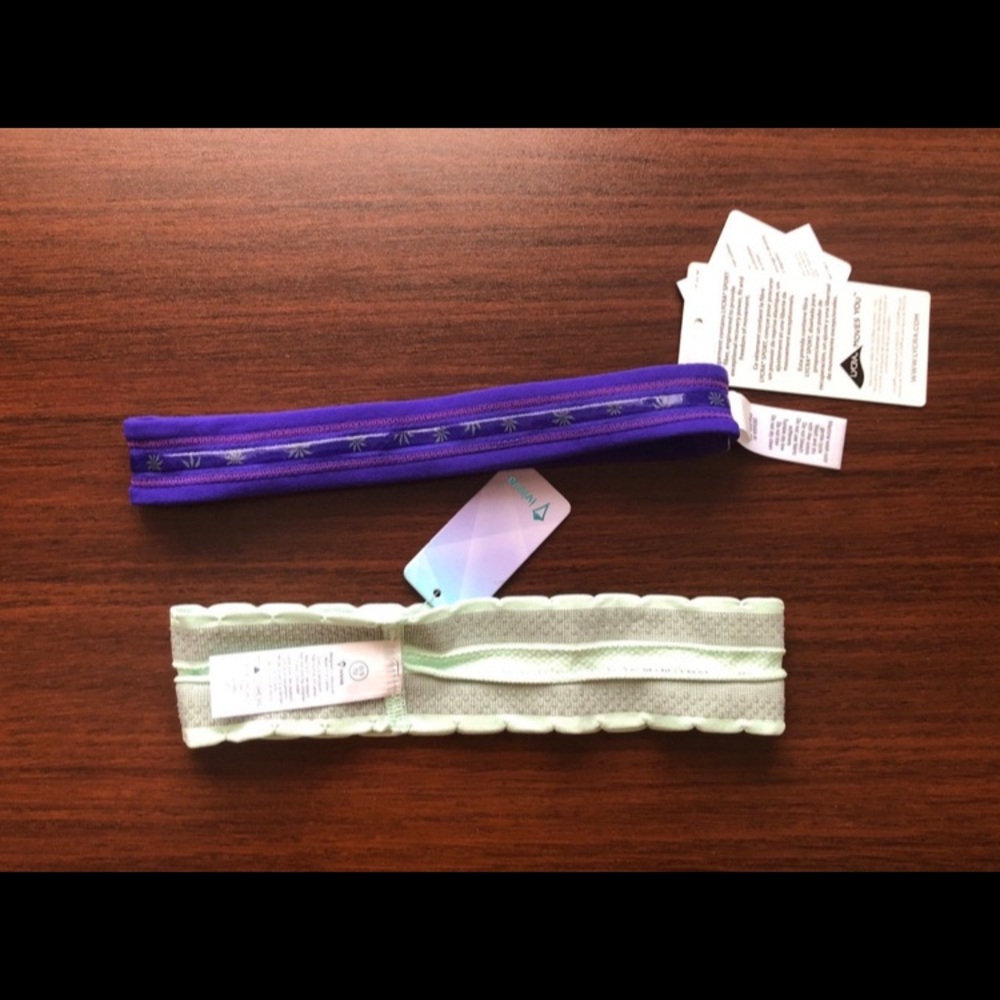 NWT Pair of Fitness Headbands - Picture 4 of 5